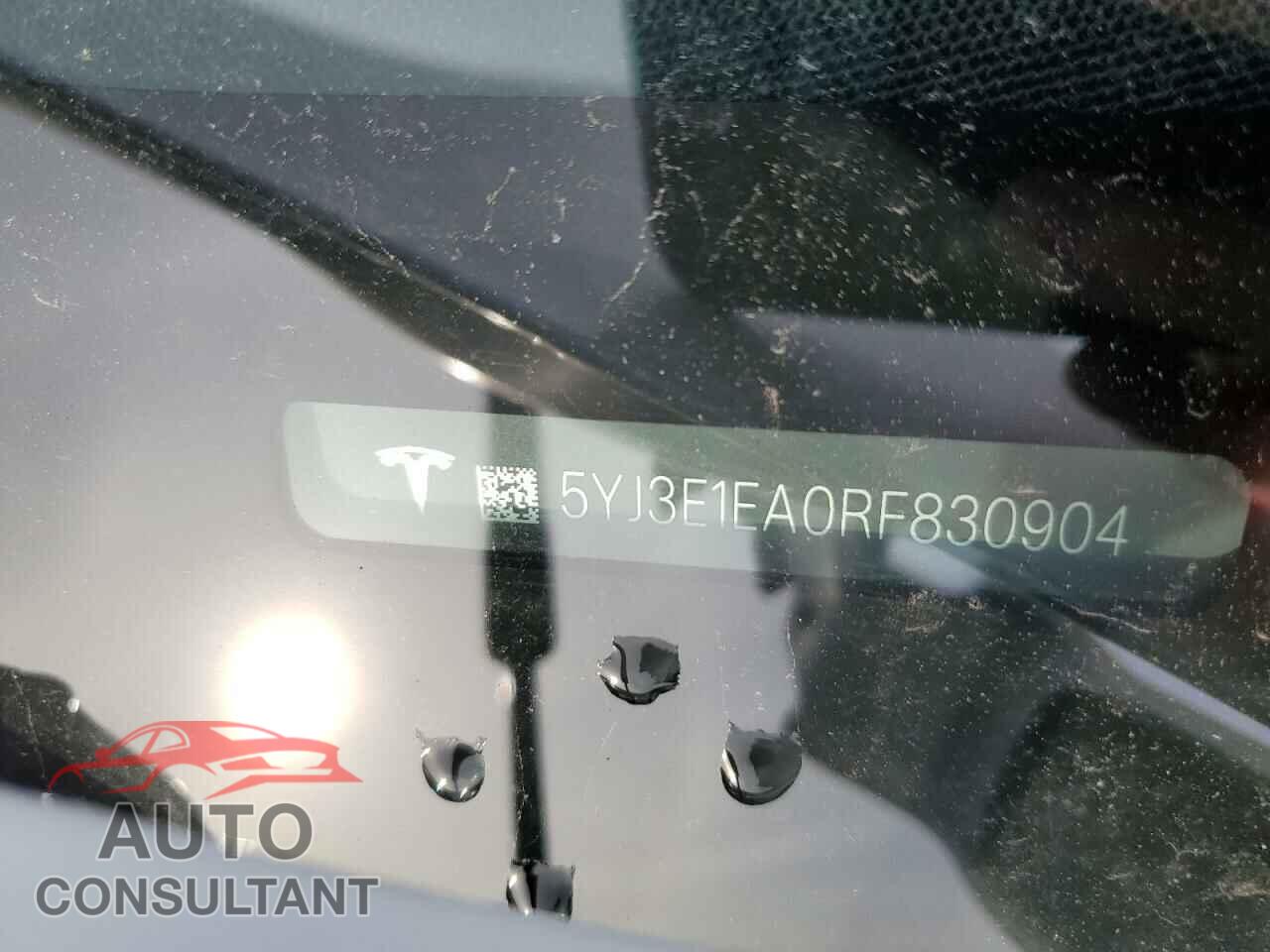 TESLA MODEL 3 2024 - 5YJ3E1EA0RF830904