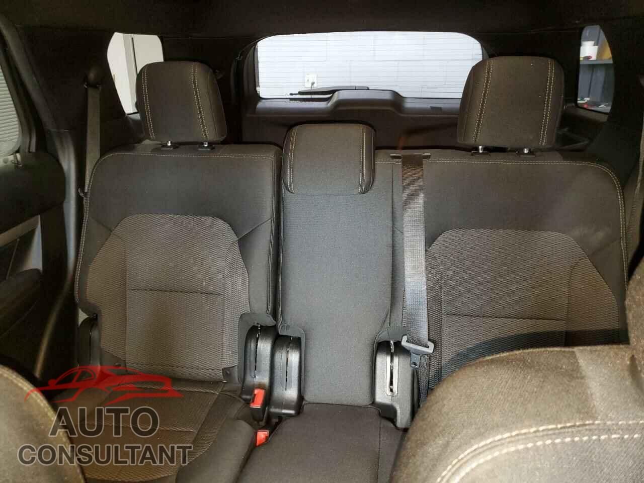 FORD EXPLORER 2017 - 1FM5K8D80HGC28139