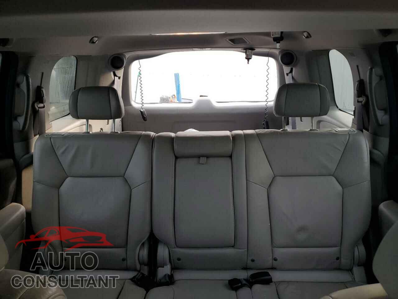 HONDA PILOT 2011 - 5FNYF3H7XBB008891