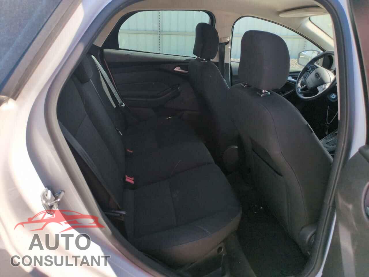 FORD FOCUS 2016 - 1FADP3K26GL293754