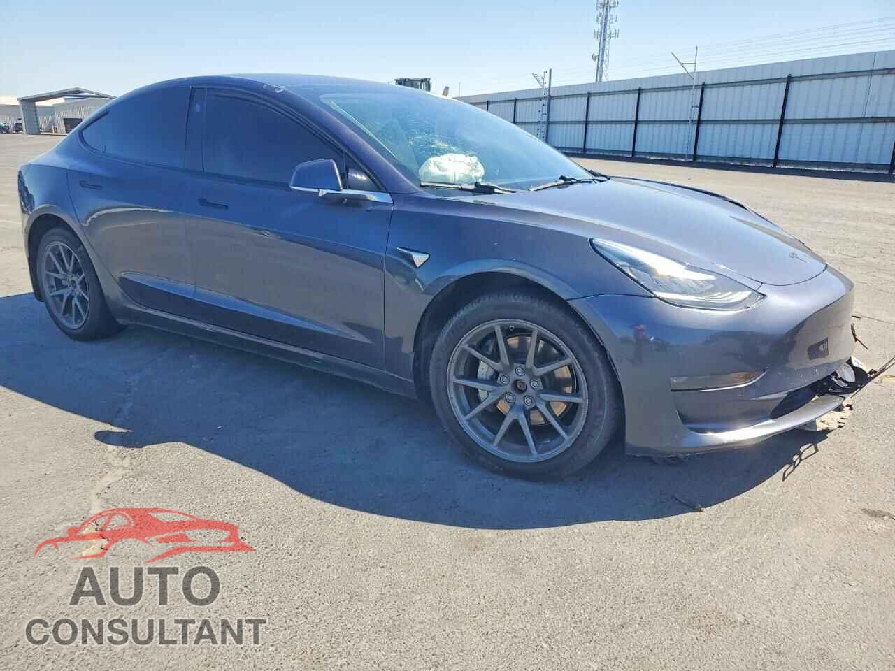 TESLA MODEL 3 2019 - 5YJ3E1EB3KF450423