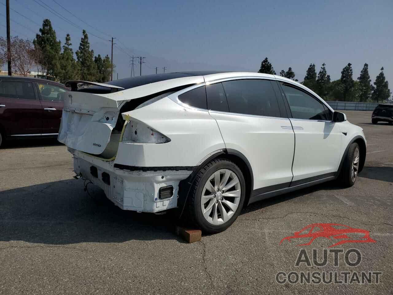 TESLA MODEL X 2018 - 5YJXCBE23JF143457