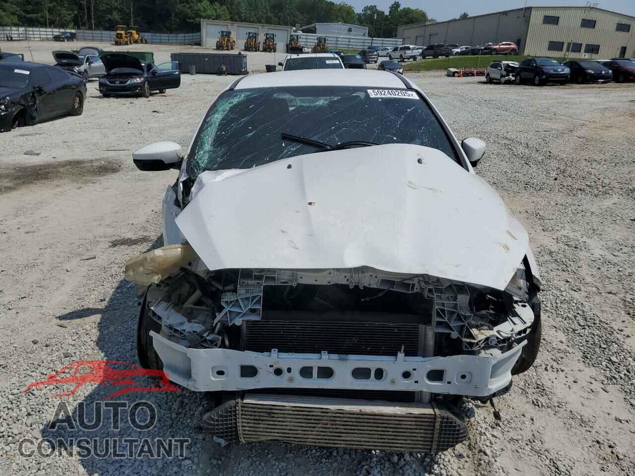 FORD FOCUS 2017 - 1FADP3L95HL320441