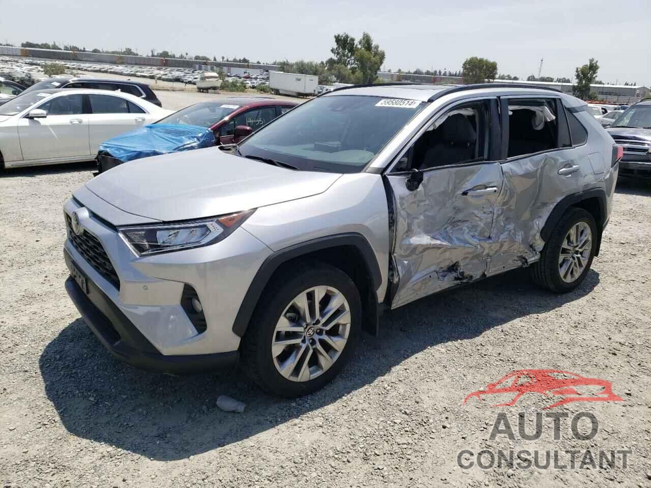 TOYOTA RAV4 2021 - 2T3C1RFV2MC110181