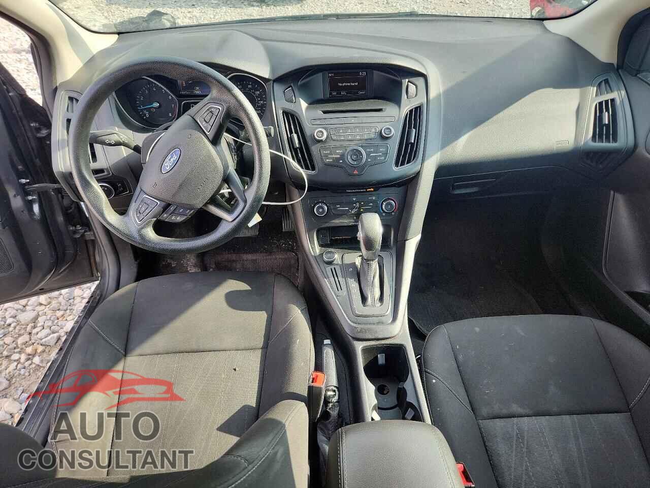 FORD FOCUS 2017 - 1FADP3F29HL213942