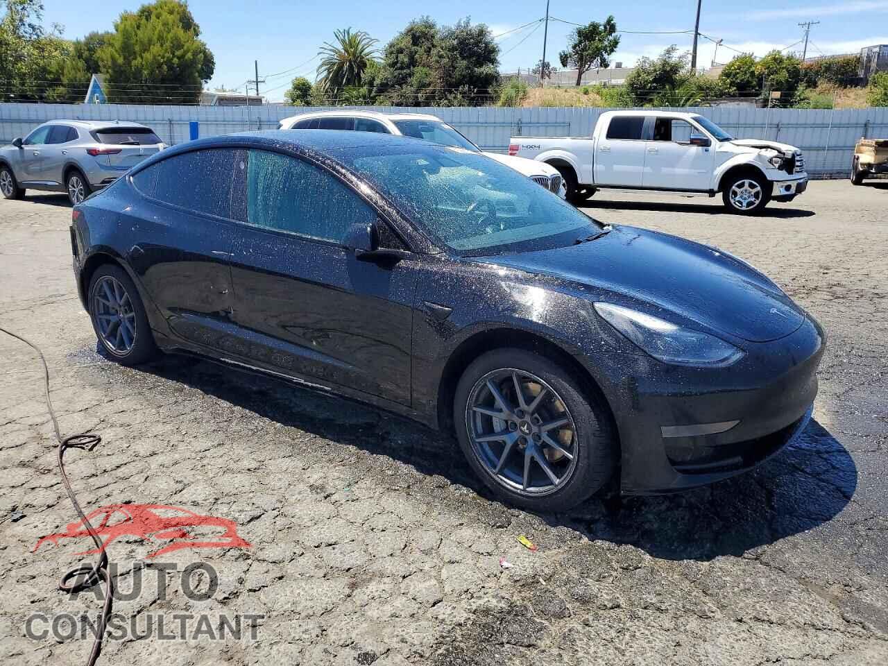 TESLA MODEL 3 2021 - 5YJ3E1EA5MF930277