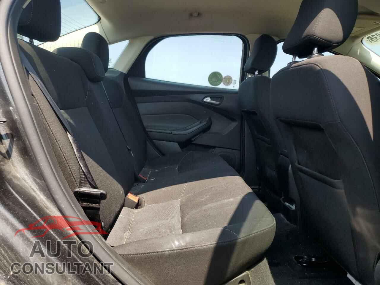 FORD FOCUS 2017 - 1FADP3F25HL202470
