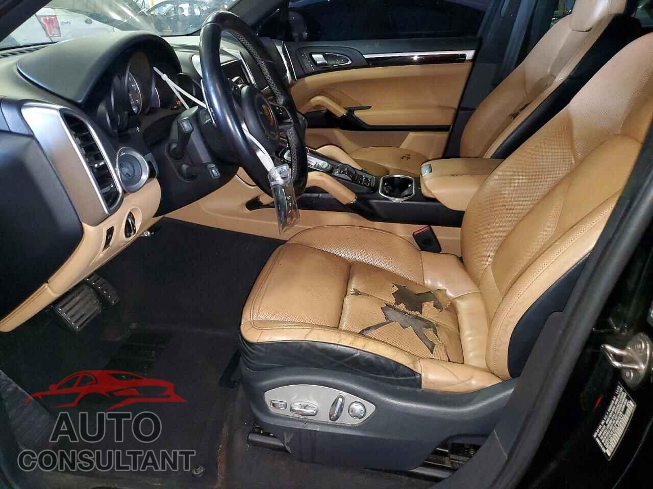 PORSCHE CAYENNE 2016 - WP1AB2A2XGLA94521