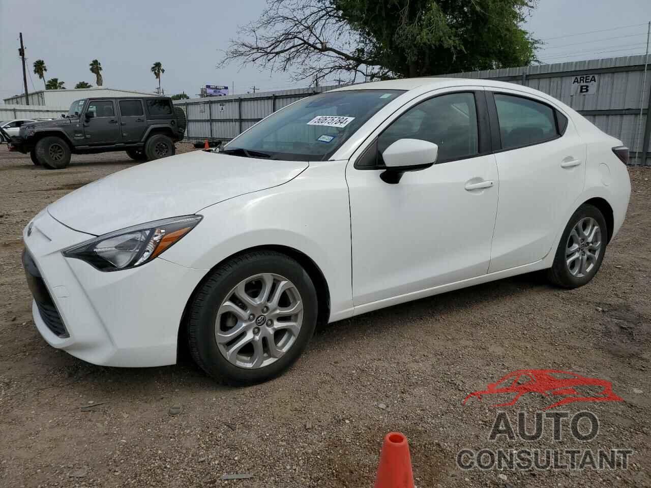 TOYOTA YARIS 2018 - 3MYDLBYV2JY317940