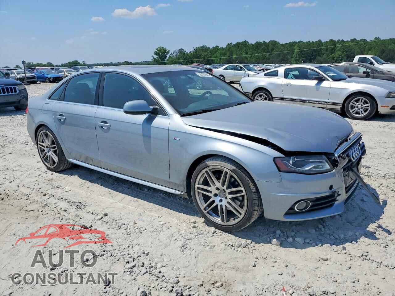 AUDI A4 2011 - WAUKFAFLXBN003148