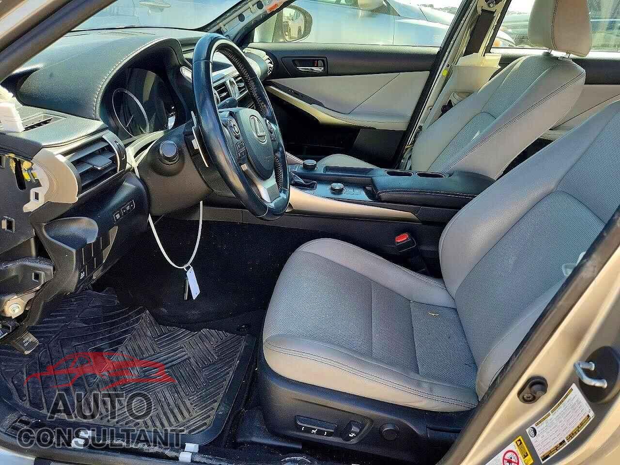 LEXUS IS 2015 - JTHCF1D21F5017381