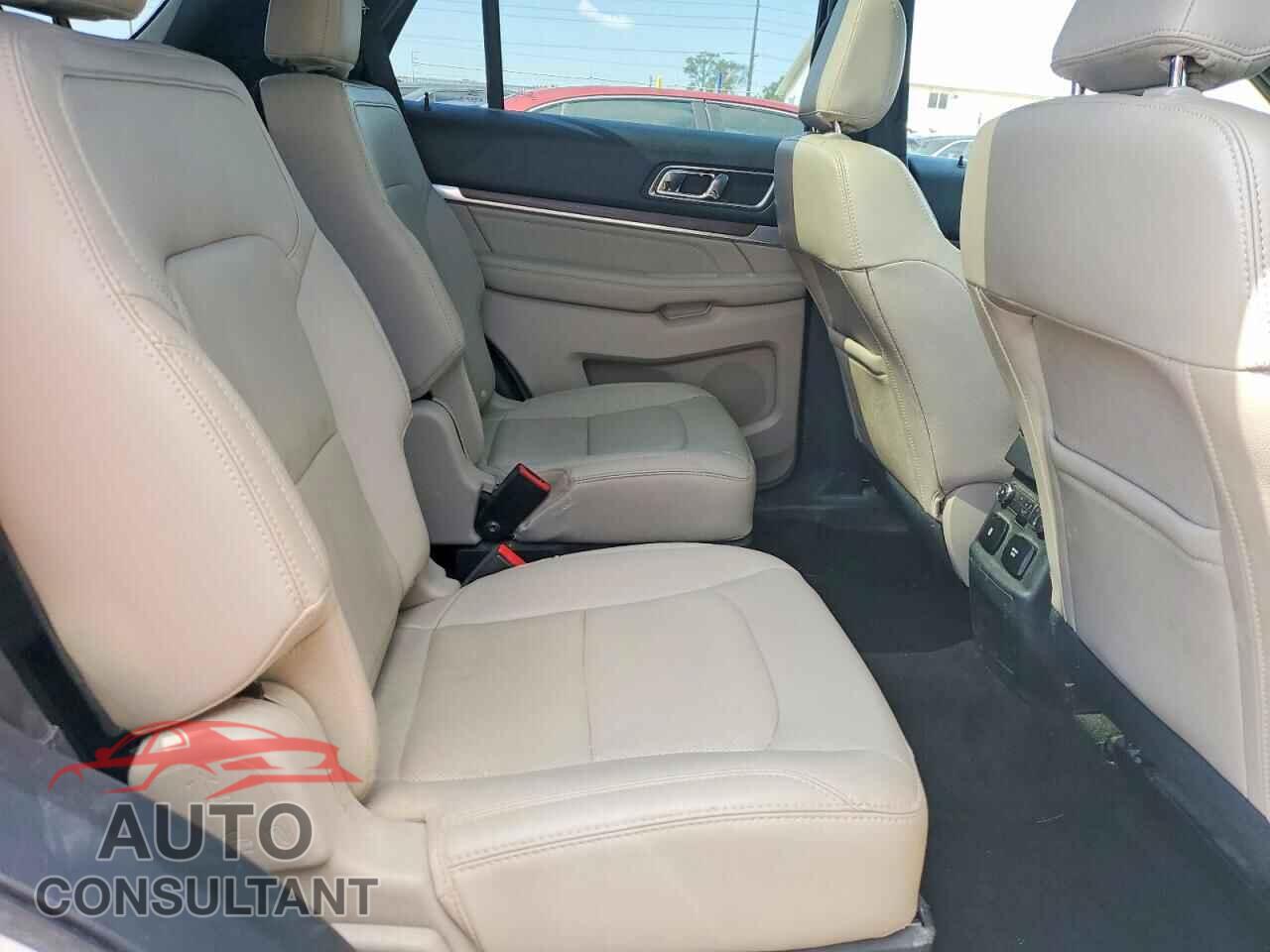 FORD EXPLORER 2018 - 1FM5K8FHXJGB08562
