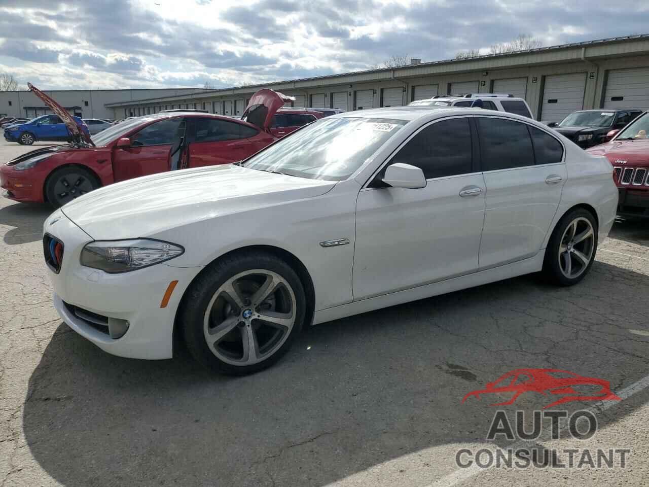 BMW 5 SERIES 2011 - WBAFR1C51BC744671