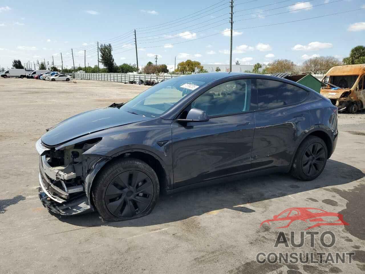 TESLA MODEL Y 2025 - 7SAYGDED8SF241779