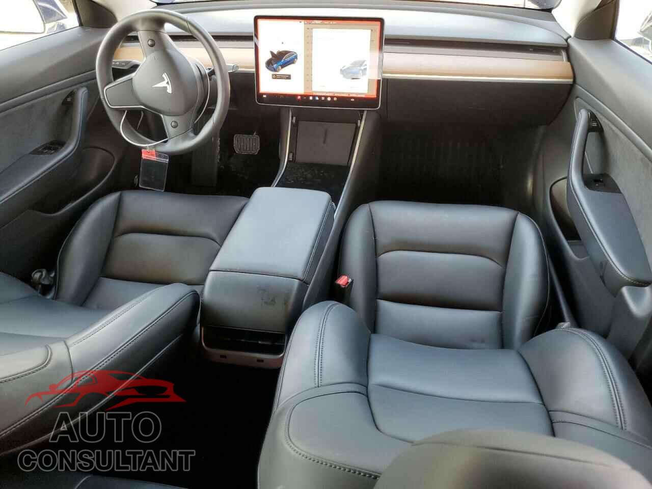 TESLA MODEL 3 2019 - 5YJ3E1EB2KF465107