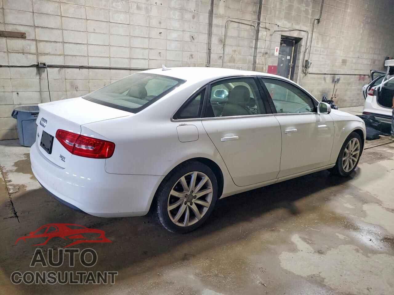 AUDI A4 2013 - WAUFFAFL9DN049087