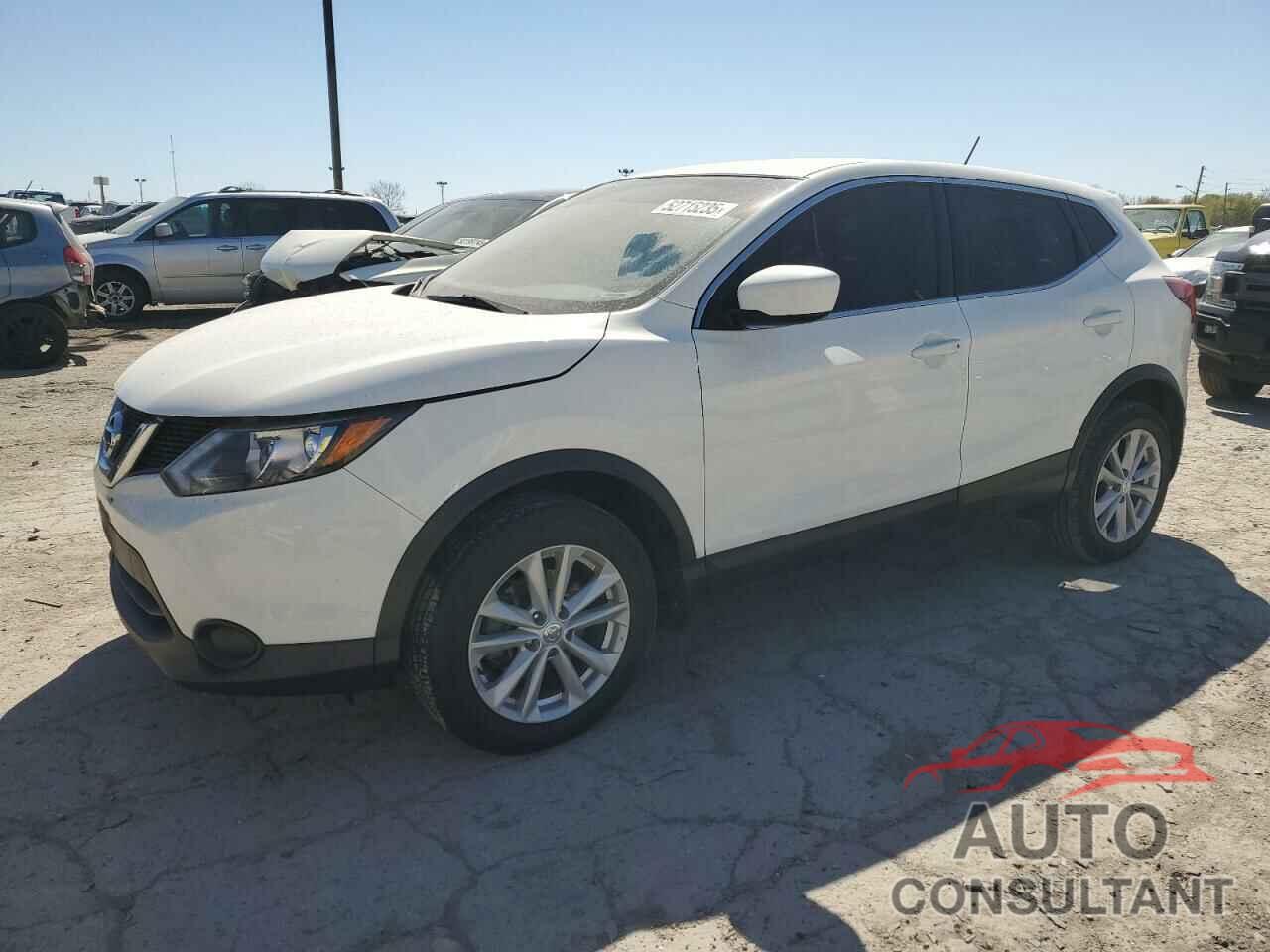 NISSAN ROGUE 2018 - JN1BJ1CR3JW207053