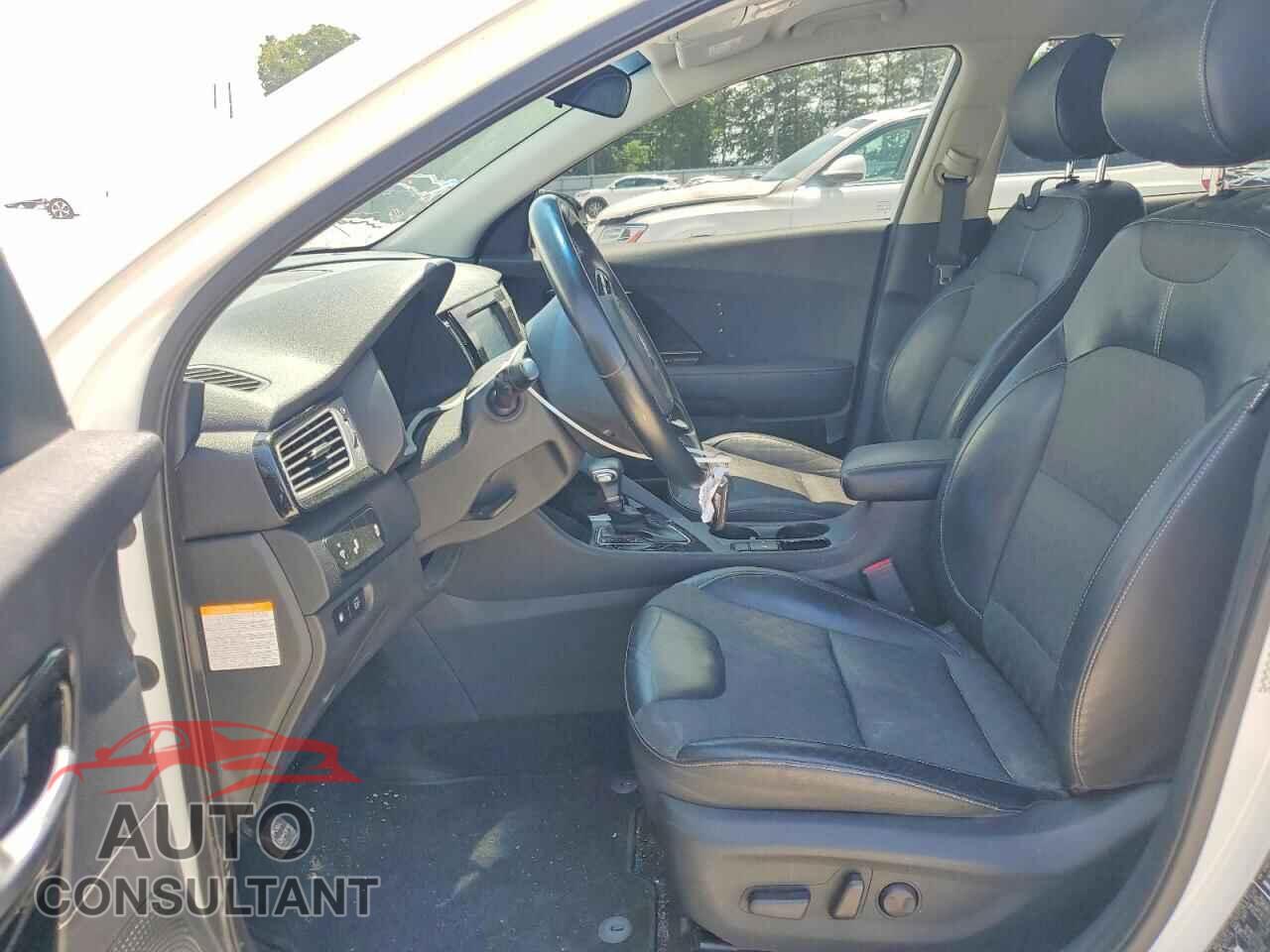 KIA NIRO 2017 - KNDCC3LC8H5052082