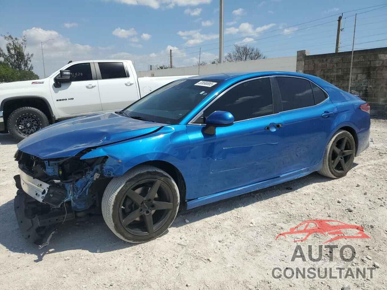 TOYOTA CAMRY 2018 - 4T1B11HKXJU084464