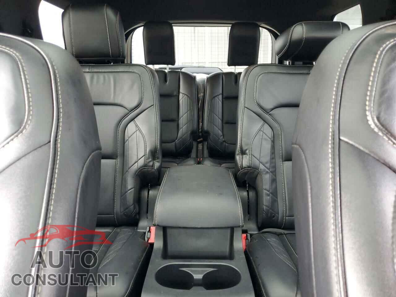 FORD EXPLORER 2019 - 1FM5K8HT7KGA21995