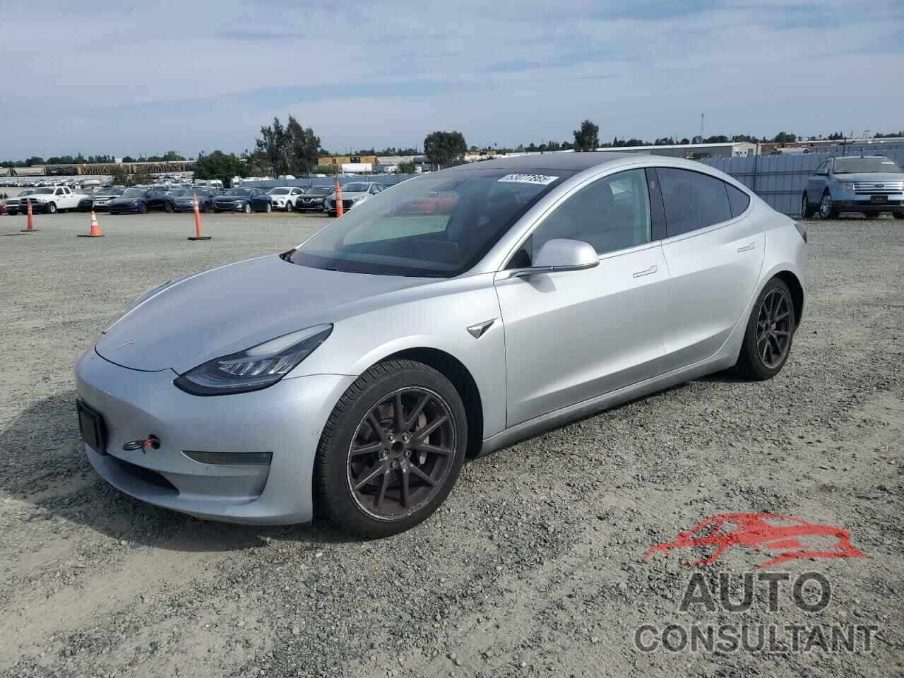 TESLA MODEL 3 2018 - 5YJ3E1EA8JF040528