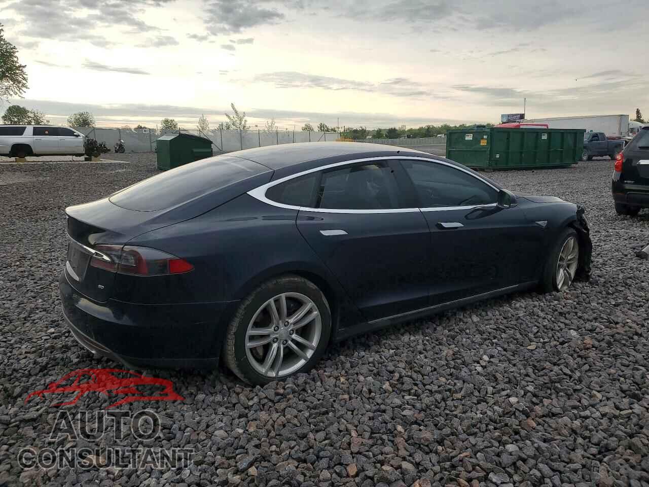 TESLA MODEL S 2013 - 5YJSA1CG9DFP17248