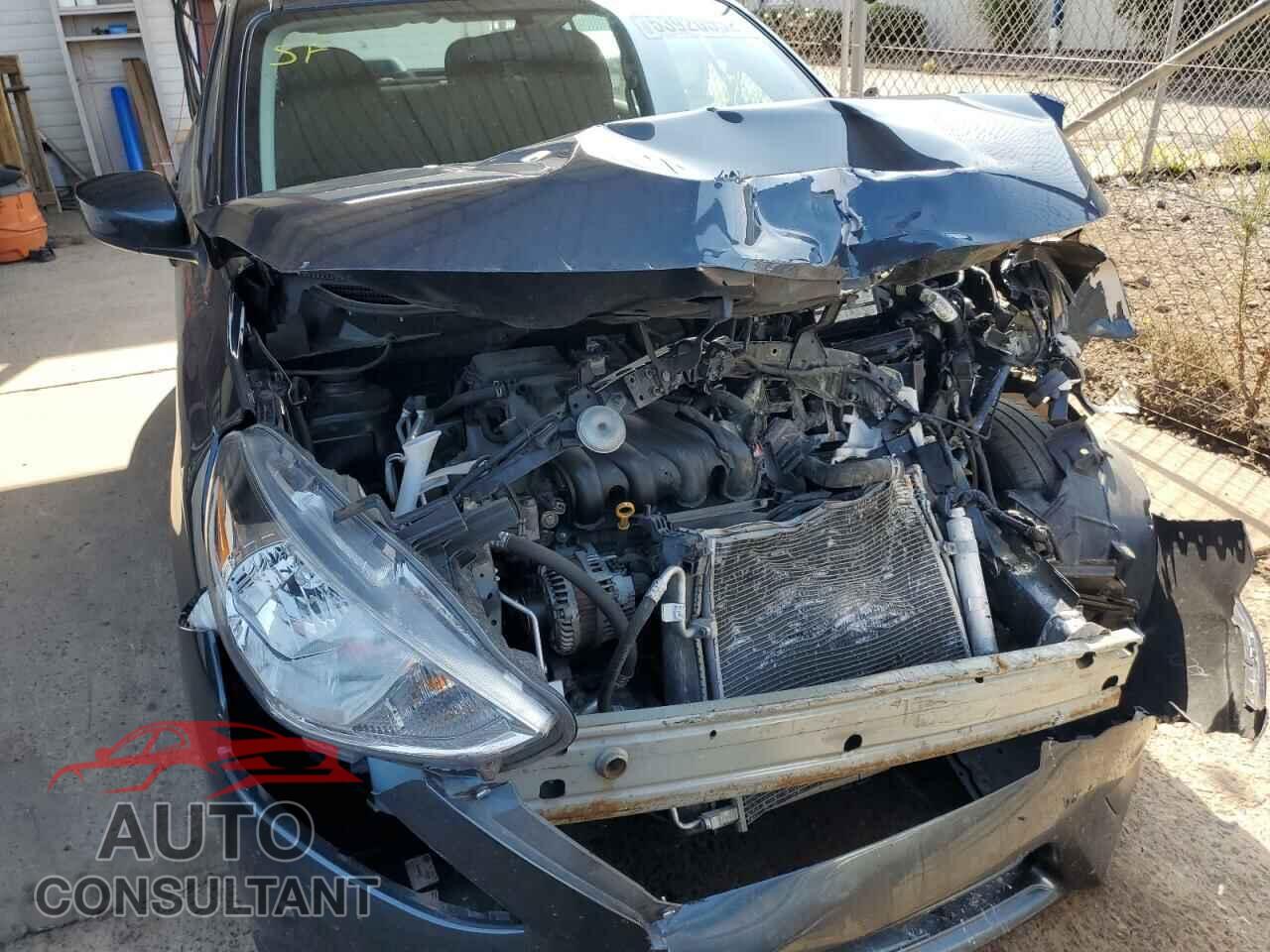 NISSAN VERSA 2017 - 3N1CN7AP3HL879322