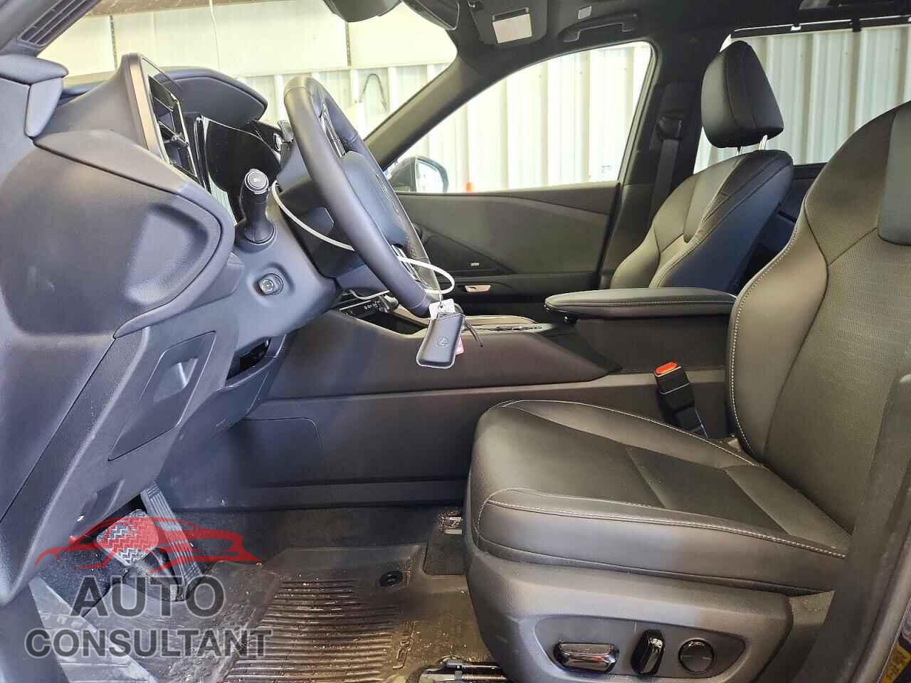 LEXUS UNKNOWN 2026 - 5TDAAAB61TS053557