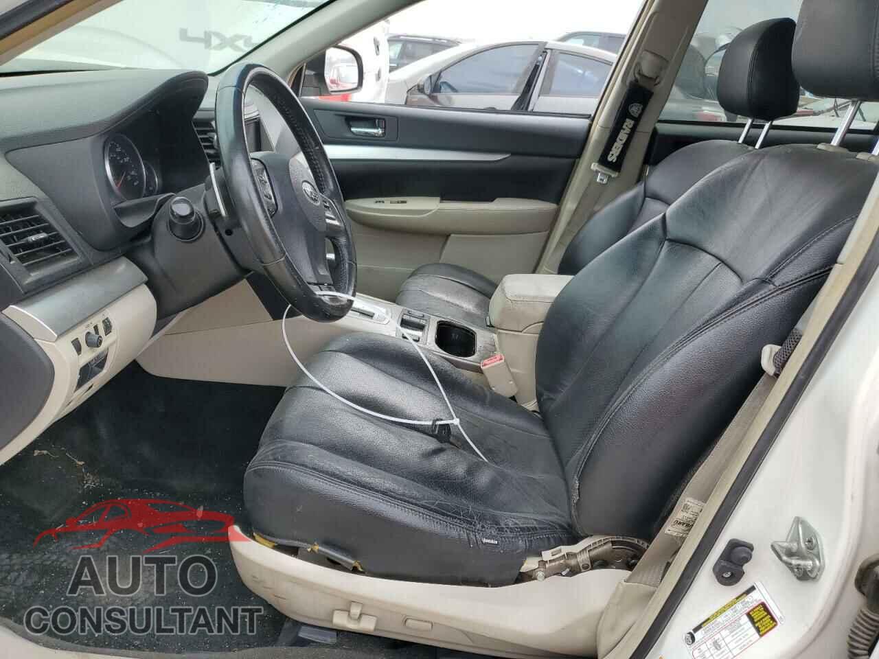 SUBARU OUTBACK 2013 - 4S4BRCCC2D3240463