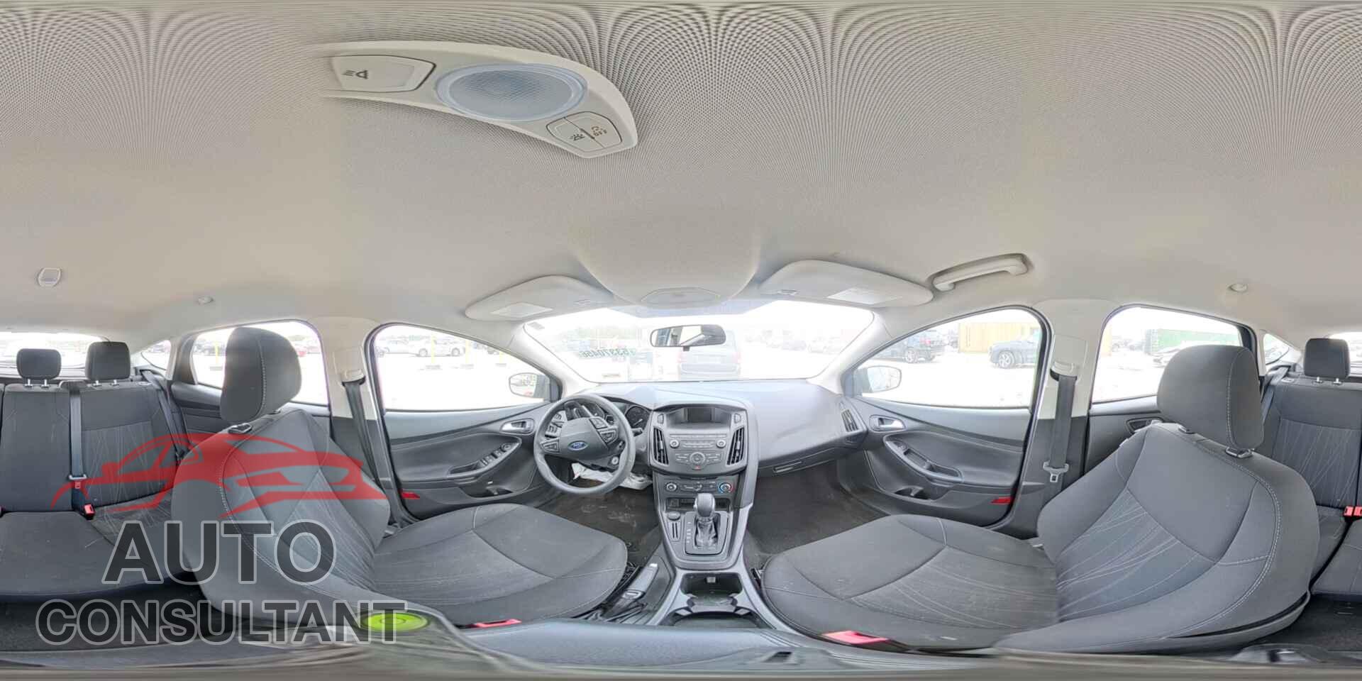 FORD FOCUS 2018 - 1FADP3K2XJL288564