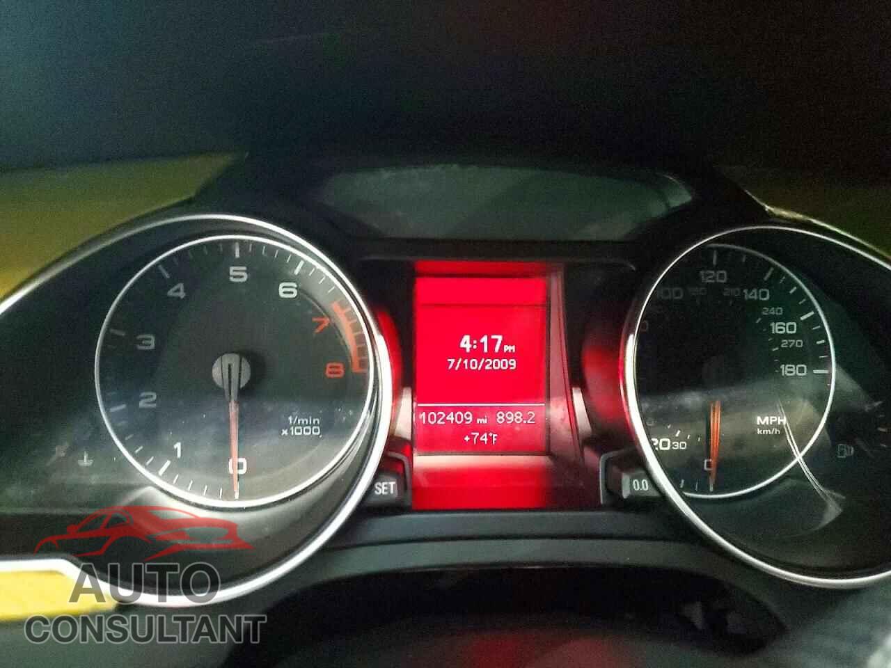 AUDI A5 2010 - WAUCFAFR1AA044427