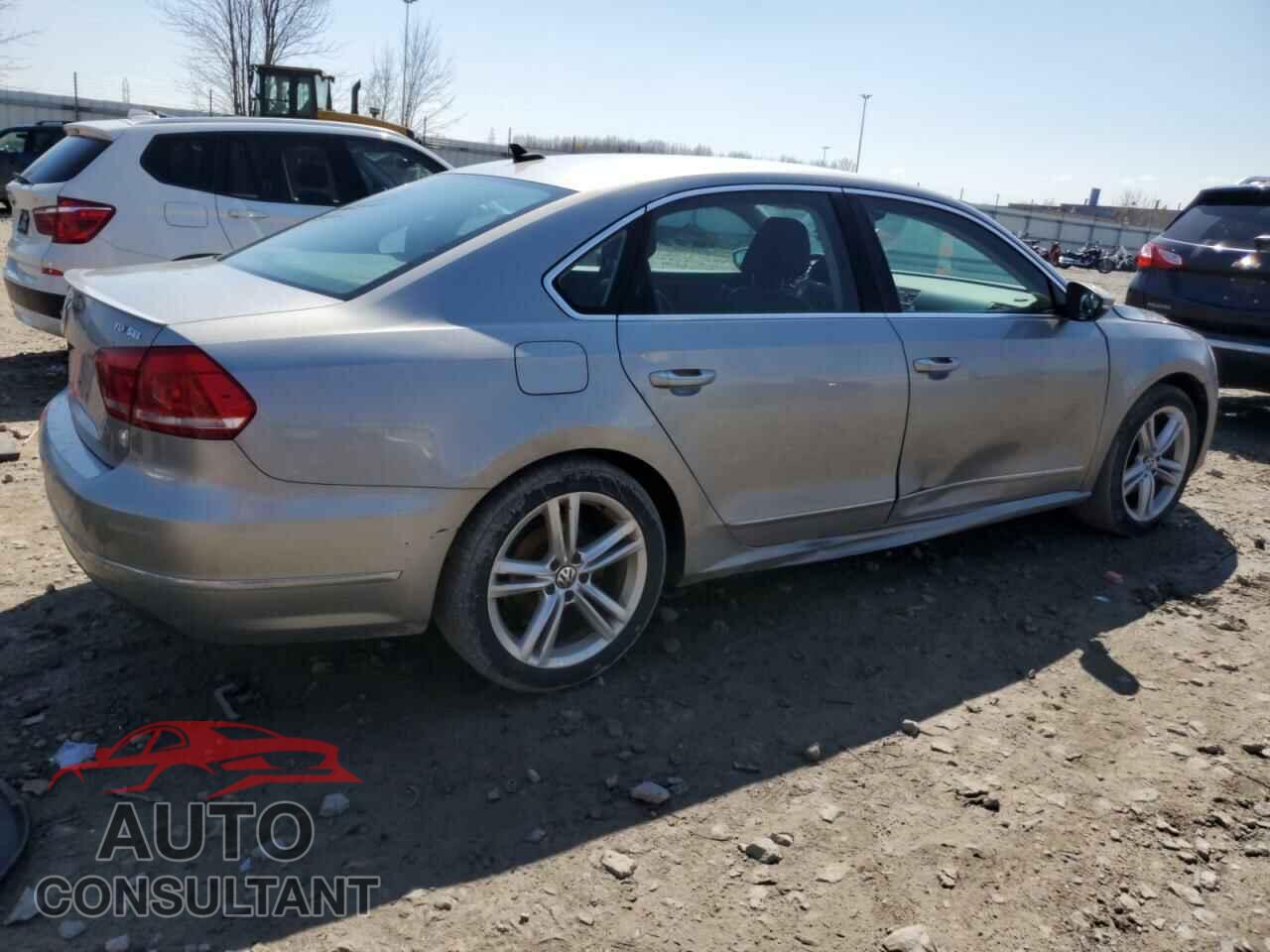 VOLKSWAGEN PASSAT 2012 - 1VWCN7A39CC096016