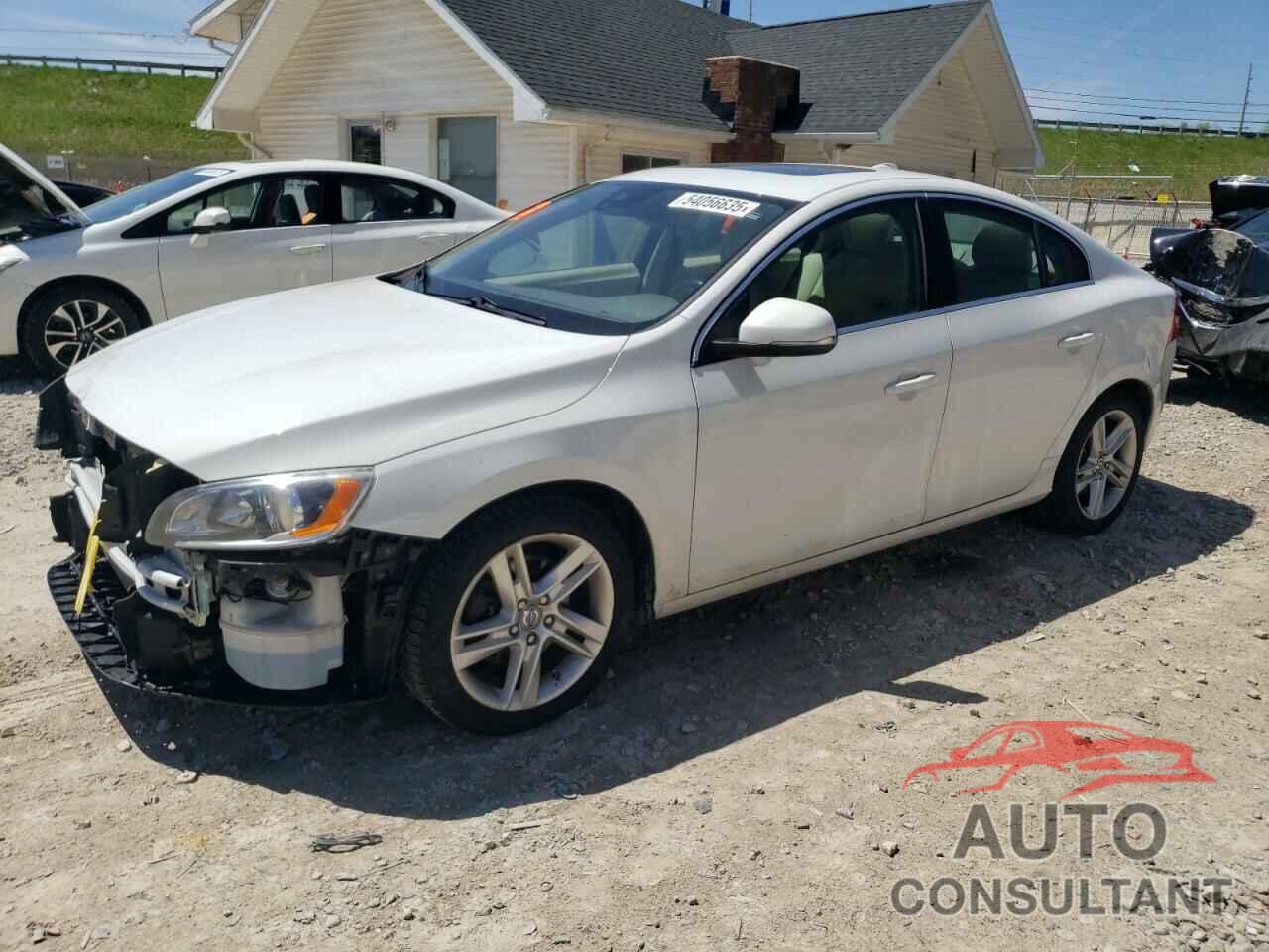 VOLVO S60 2015 - YV140MFB8F2300684