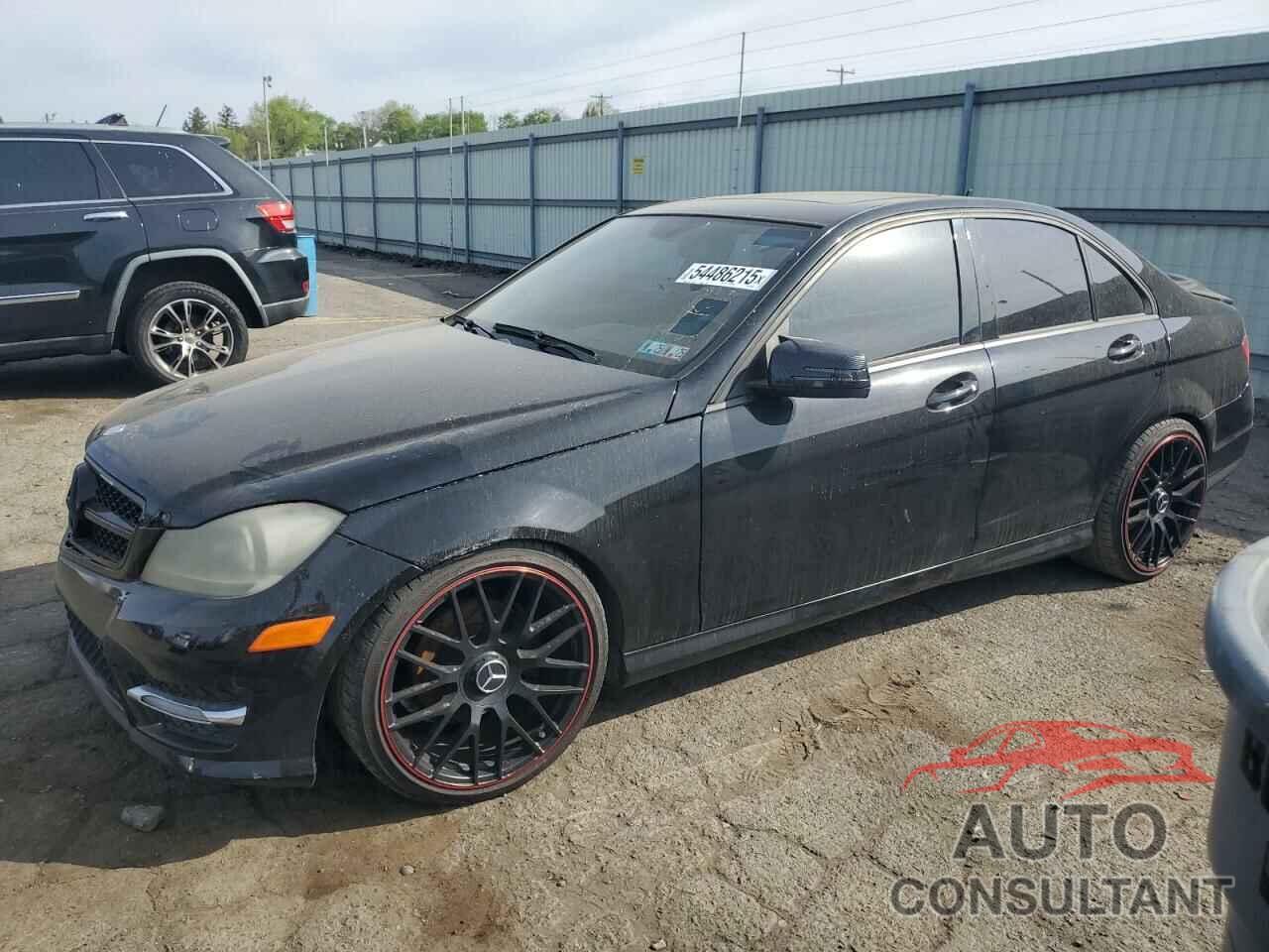 MERCEDES-BENZ C-CLASS 2013 - WDDGF4HB5DR268981