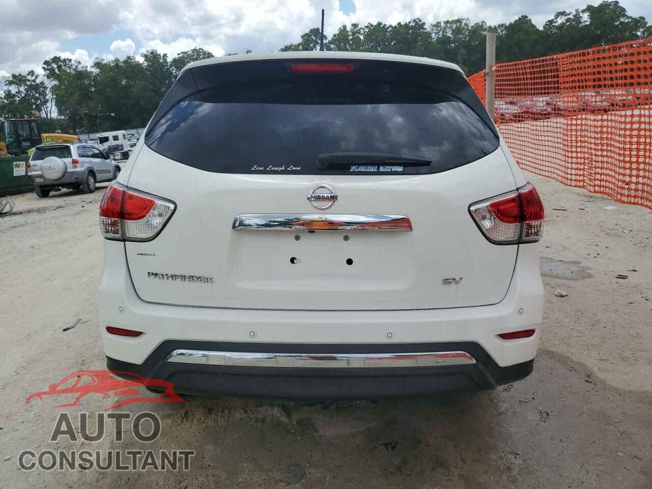 NISSAN PATHFINDER 2015 - 5N1AR2MN5FC646939