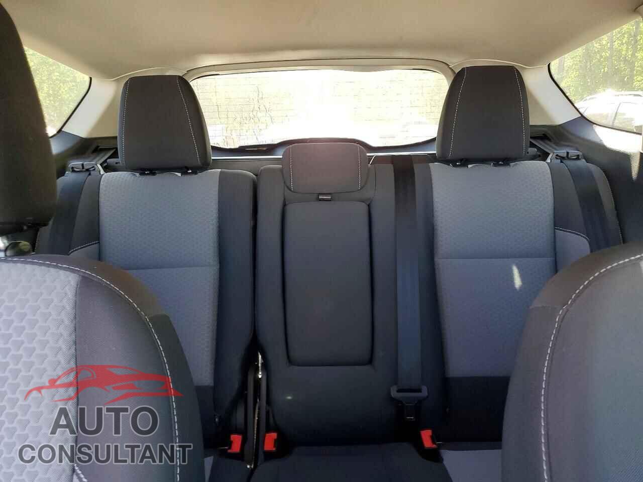 FORD ESCAPE 2017 - 1FMCU0GD2HUB17153