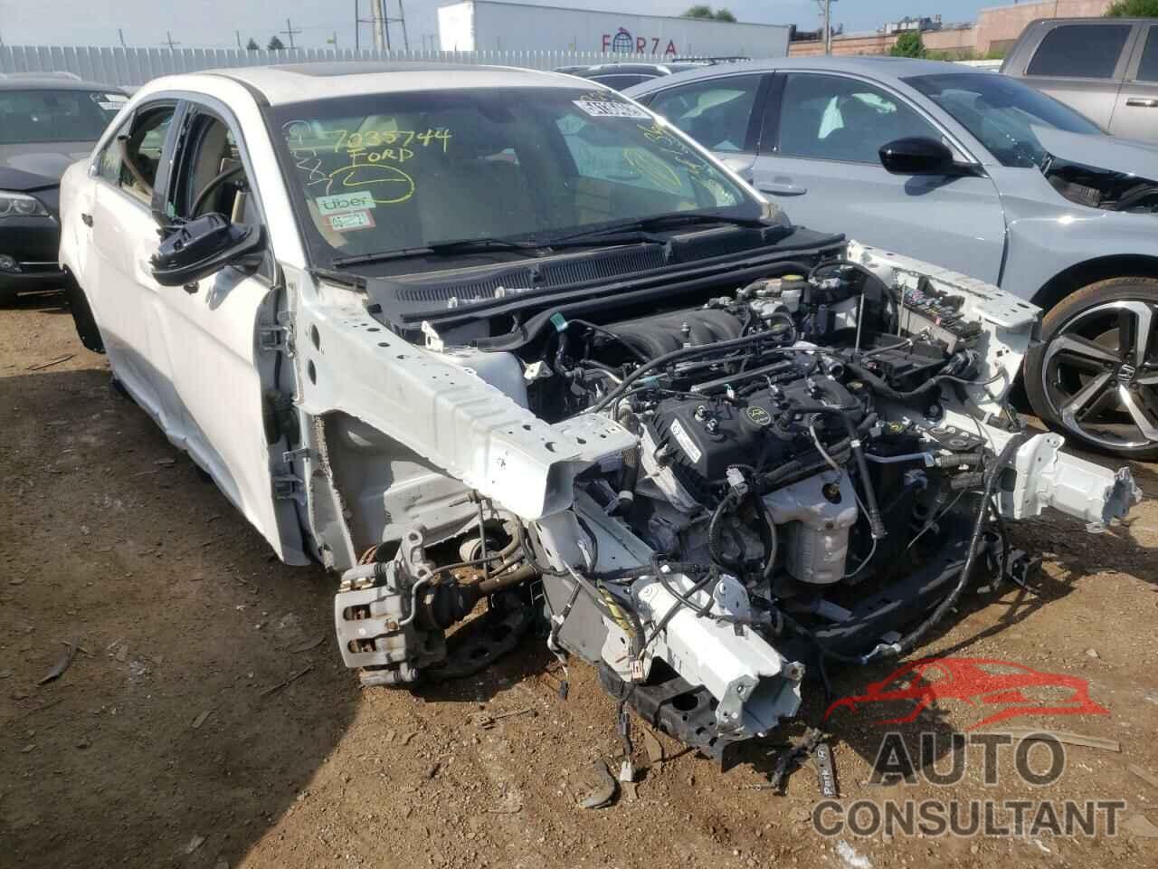 FORD TAURUS 2018 - 1FAHP2E89JG143150