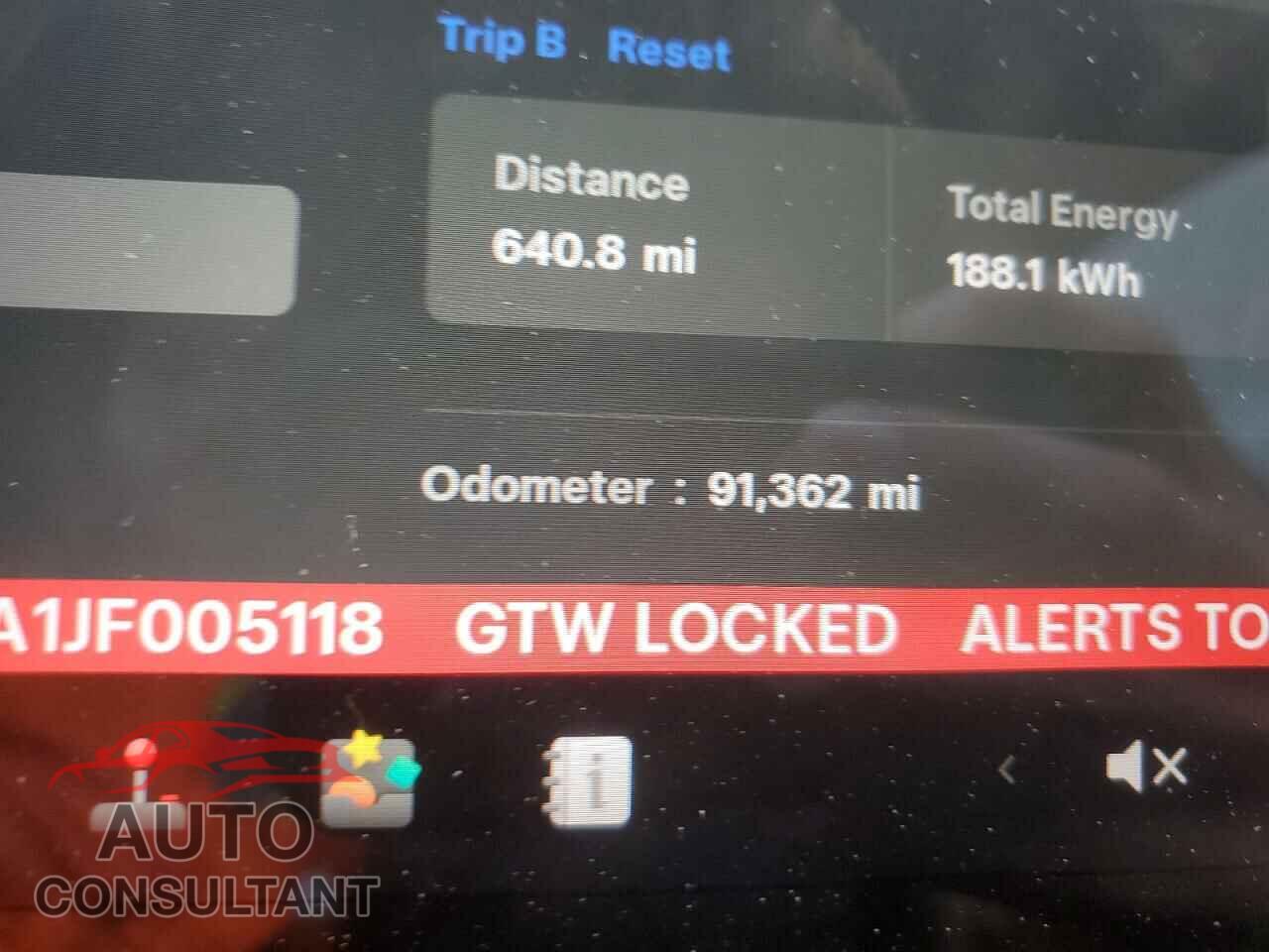 TESLA MODEL 3 2018 - 5YJ3E1EA1JF005118