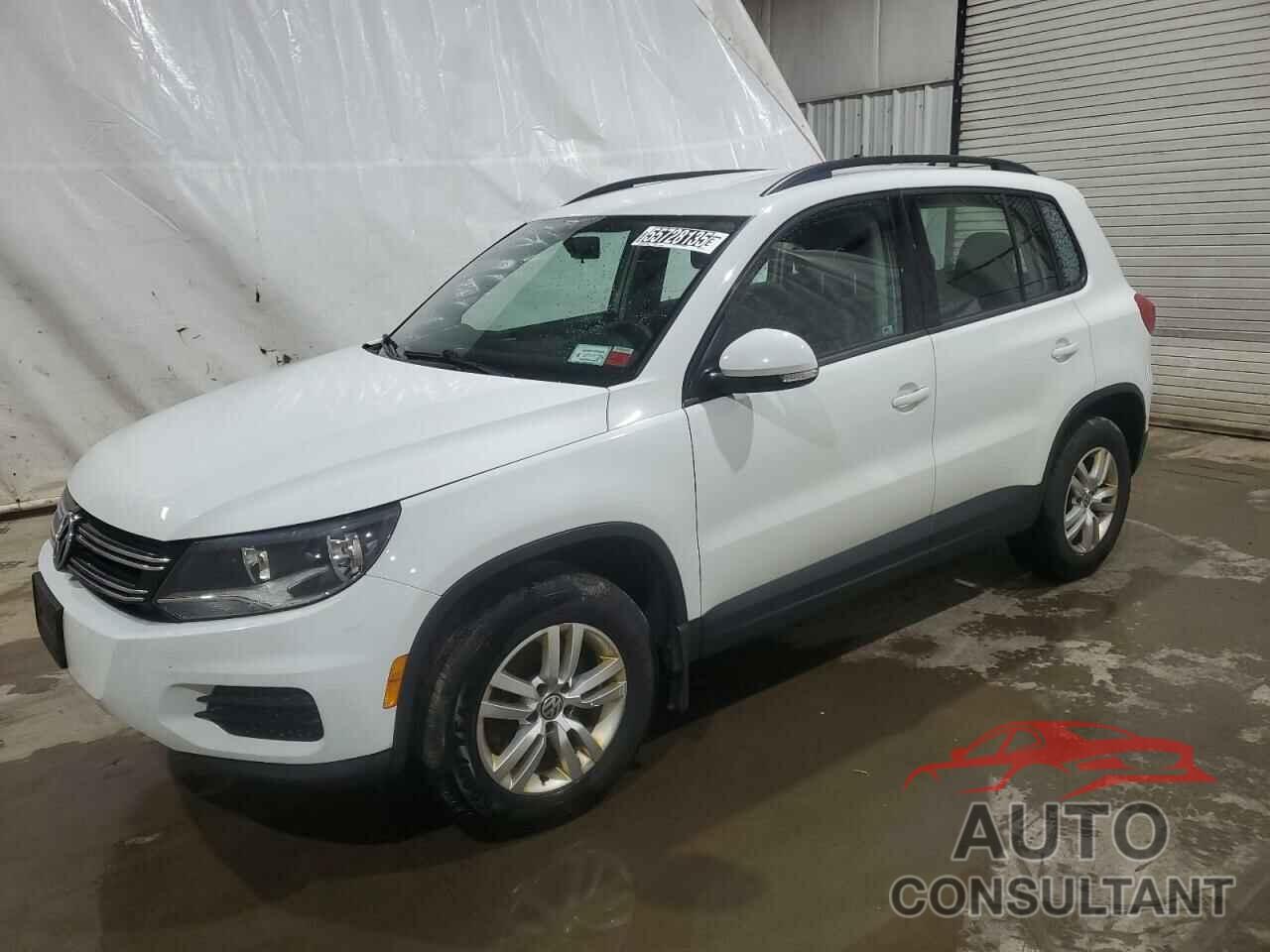 VOLKSWAGEN TIGUAN 2015 - WVGBV7AX3FW582918