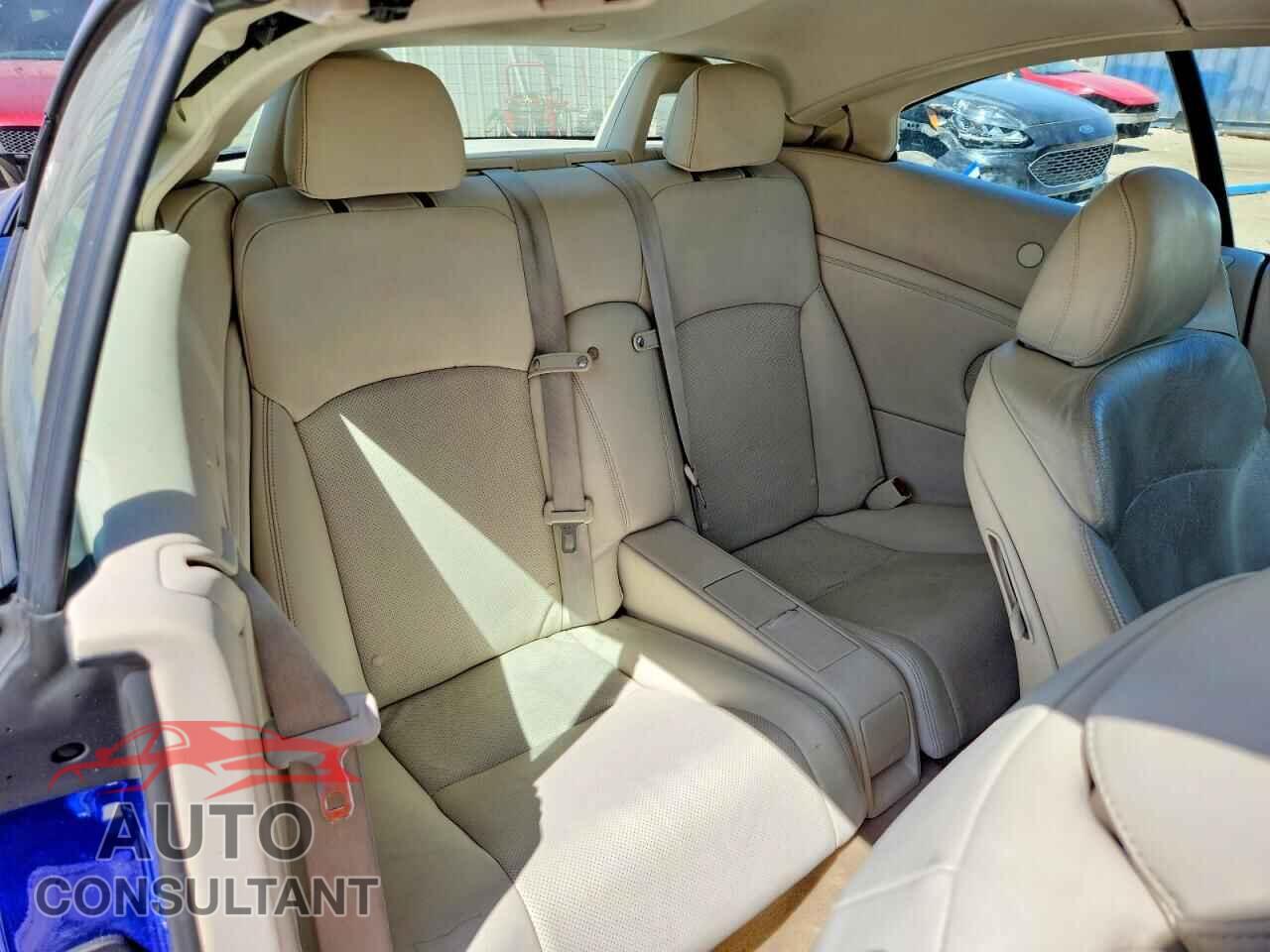 LEXUS IS 2010 - JTHFF2C2XA2502259