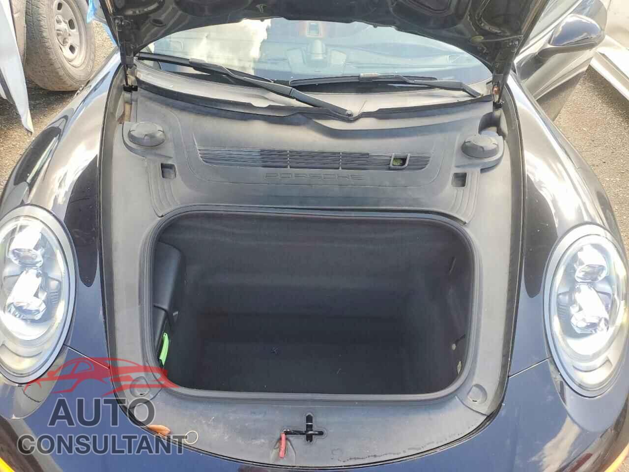 PORSCHE 911 2019 - WP0AB2A9XKS115400