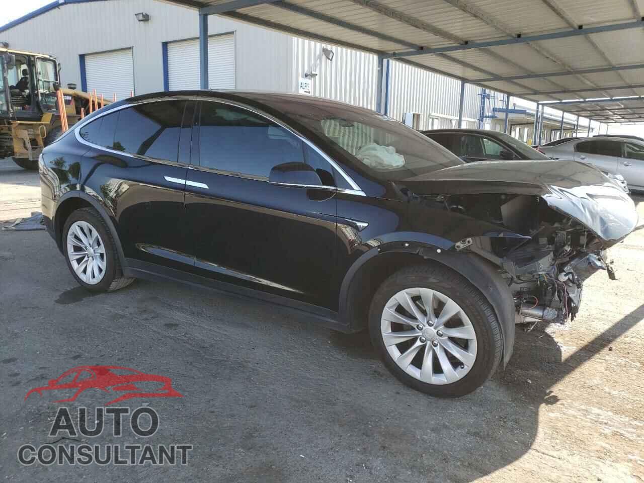 TESLA MODEL X 2018 - 5YJXCBE29JF142748