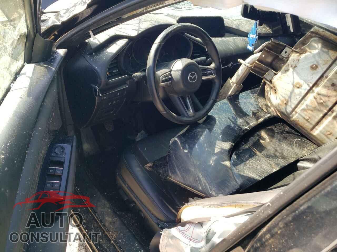 MAZDA 3 2019 - JM1BPANM8K1132684