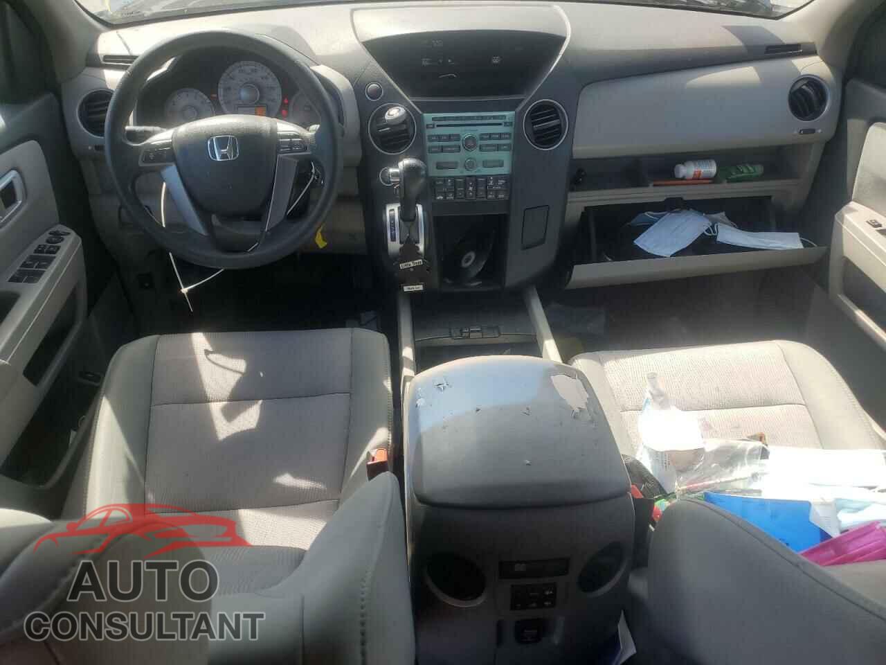 HONDA PILOT 2011 - 5FNYF4H43BB032090
