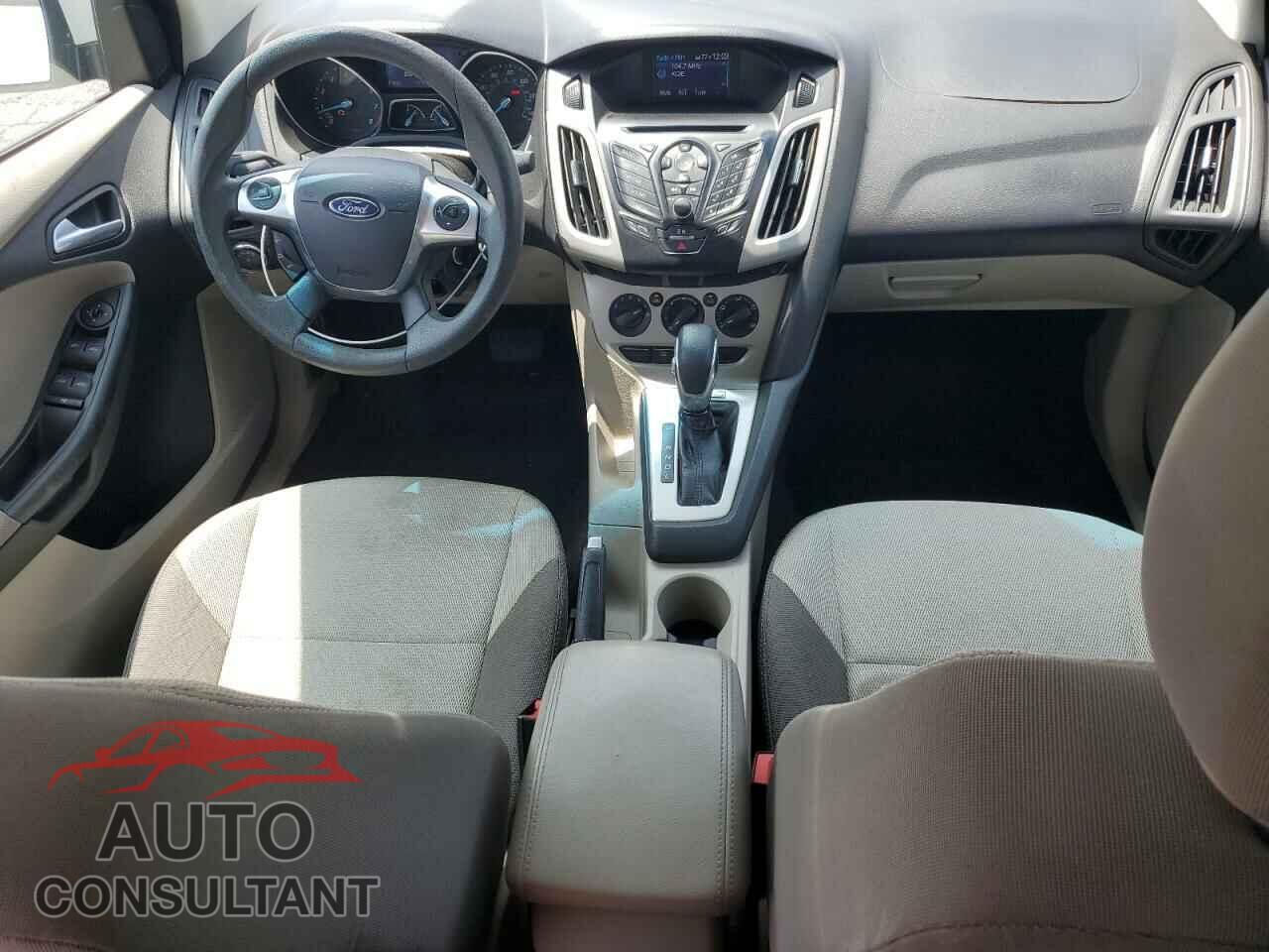 FORD FOCUS 2014 - 1FADP3F2XEL112632