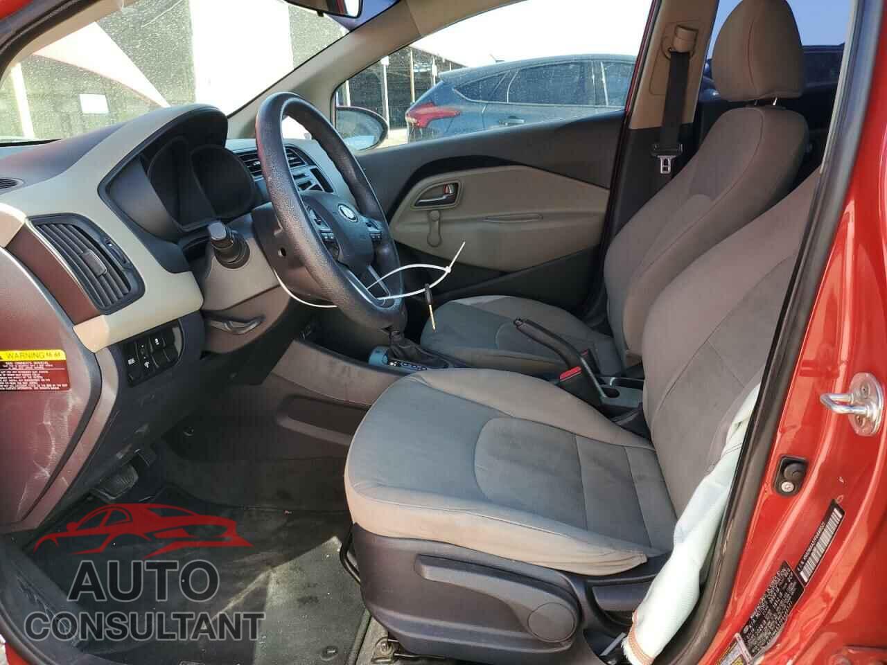 KIA RIO 2015 - KNADM4A37F6448521