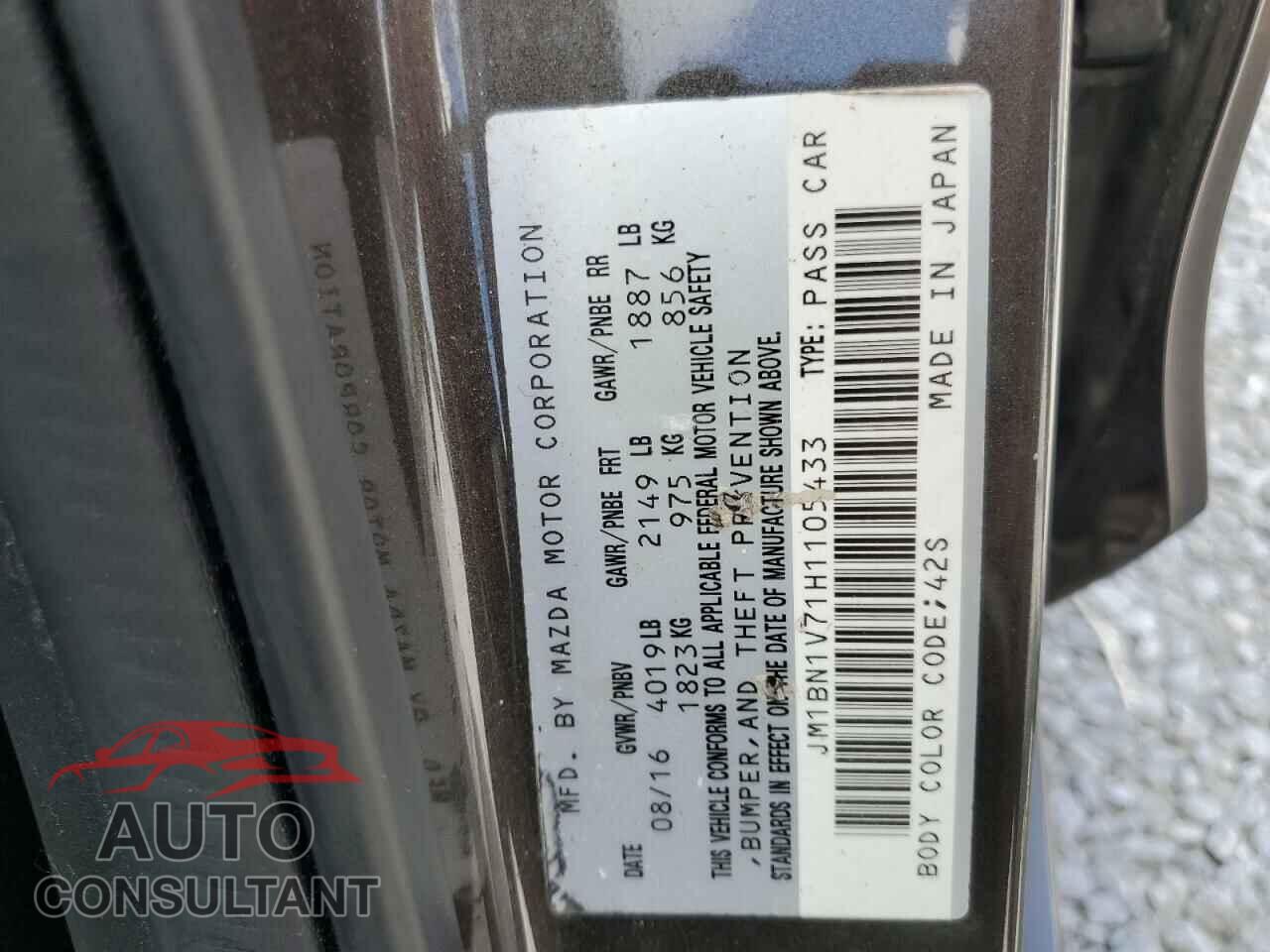 MAZDA 3 2017 - JM1BN1V71H1105433