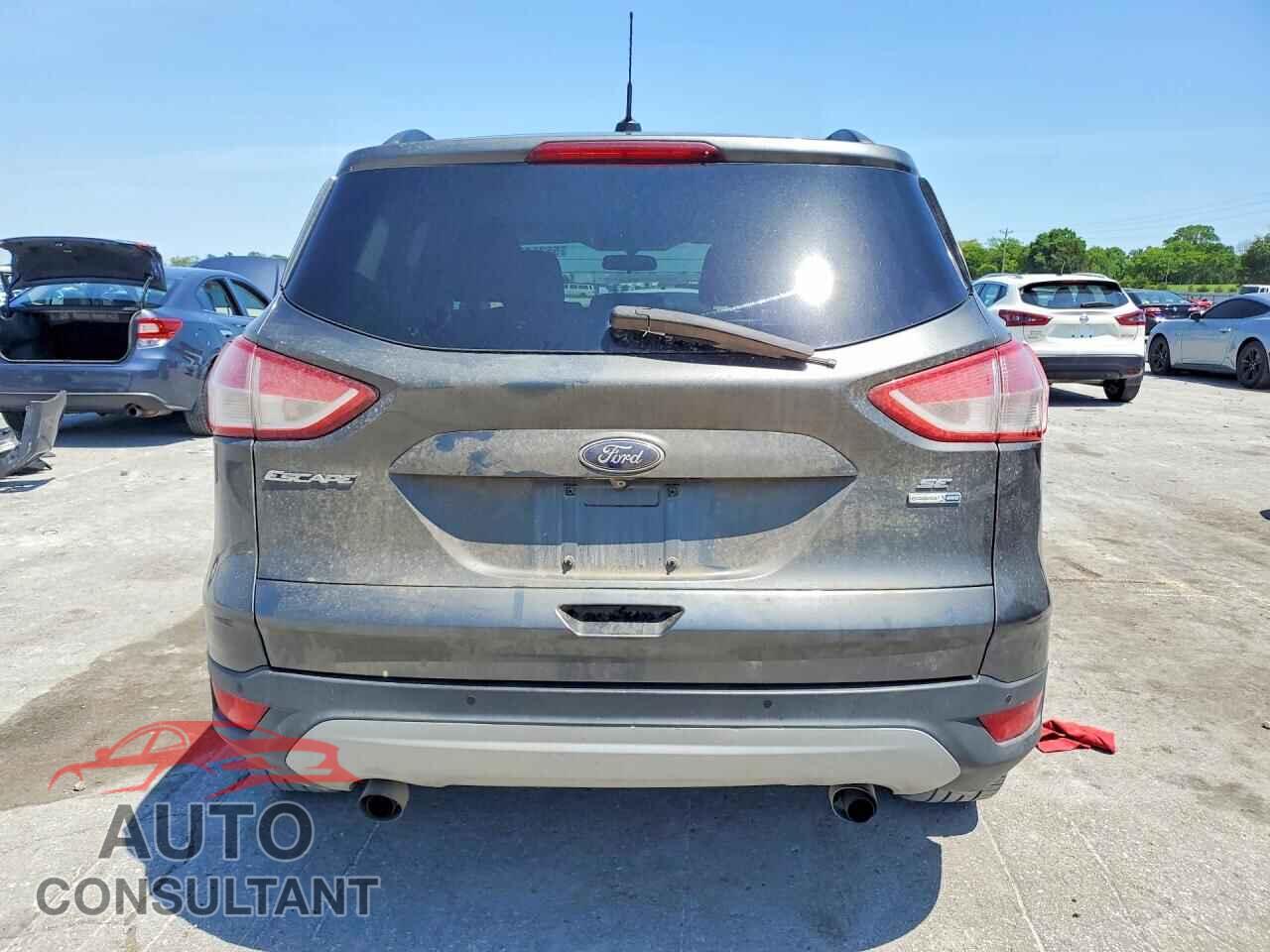 FORD ESCAPE 2015 - 1FMCU9G96FUB19324