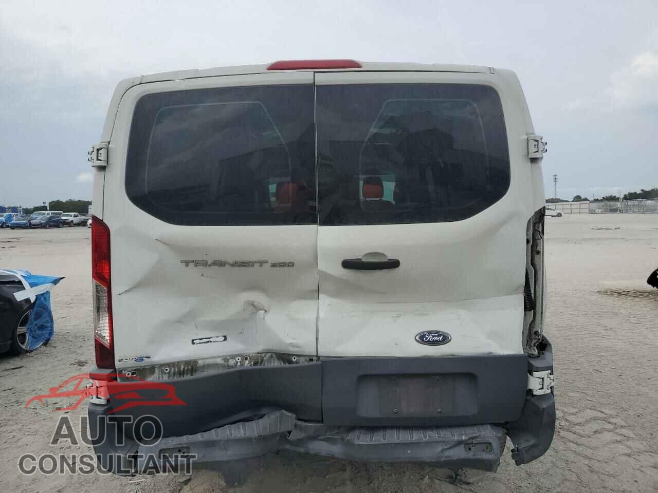 FORD TRANSIT 2015 - 1FTNR1ZG1FKB15432