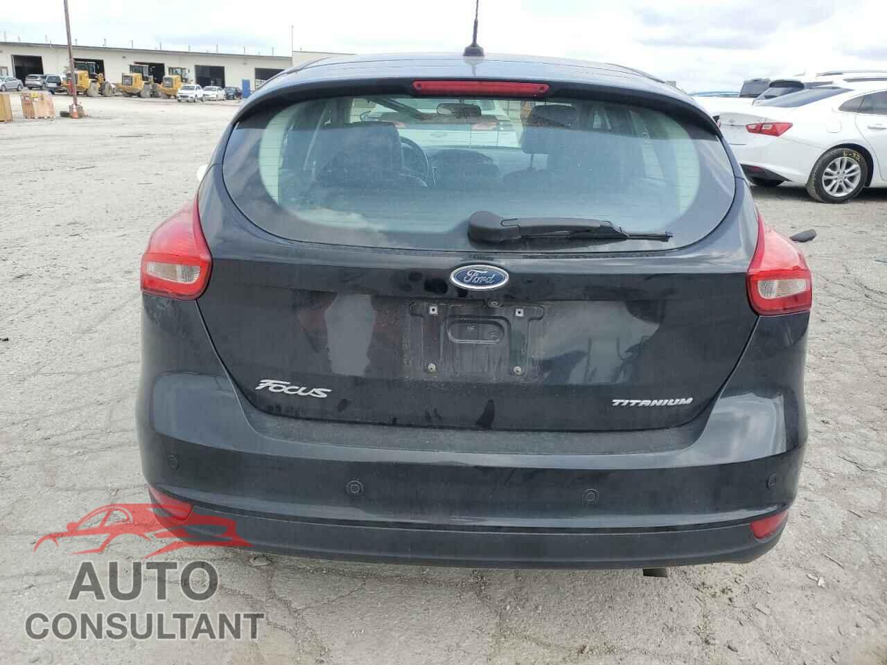 FORD FOCUS 2017 - 1FADP3N29HL229088